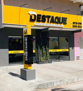 Auto Escola Destaque - Centro de Formação de Condutores